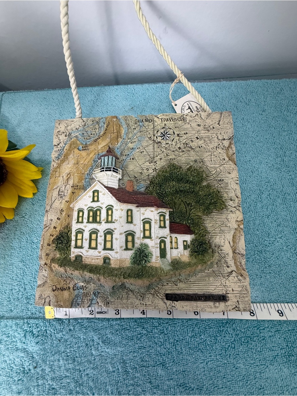 Coastal Lighthouse Plaque in White, Green and Red-Brown 3D